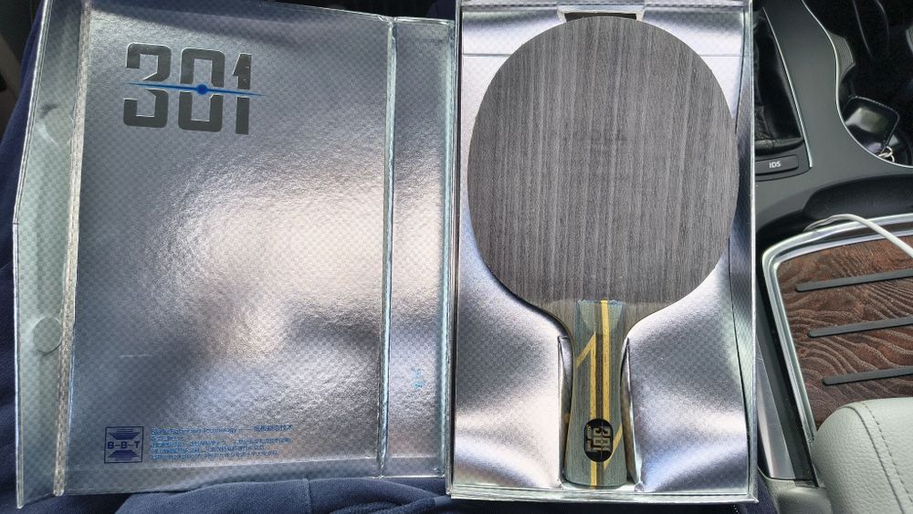 Ракетка професійна DHS Hurricane 301z