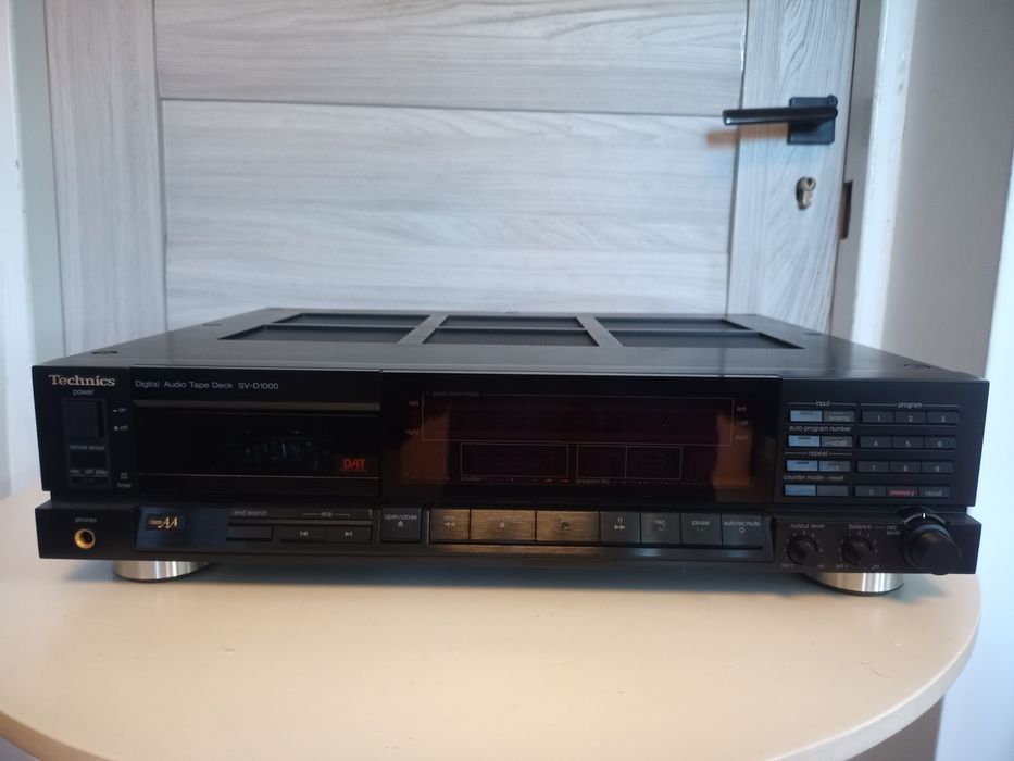 Sprzedam Technics SV-D1000