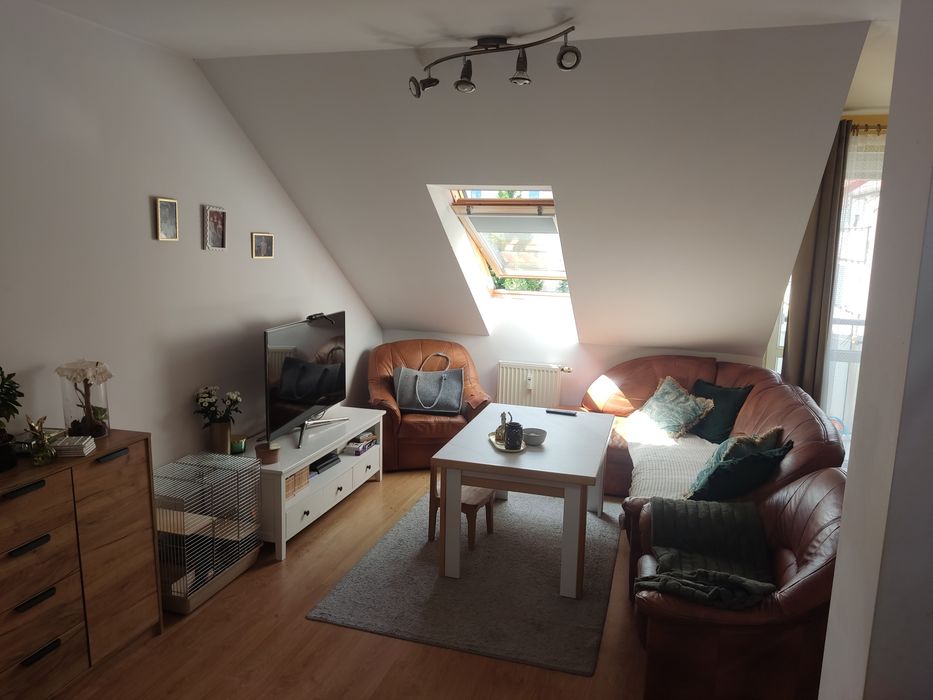 Rezerwacja /Do wynajęcia przestronne mieszkanie dwupoziomowe – 92 m² usytuowane w Mrągowie na os. Mazurskim