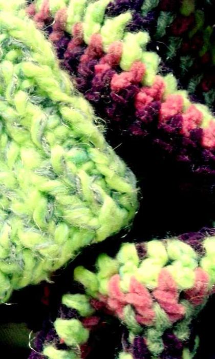 Szal szydełkowy- "Kanarek w bakłażanach" nowy