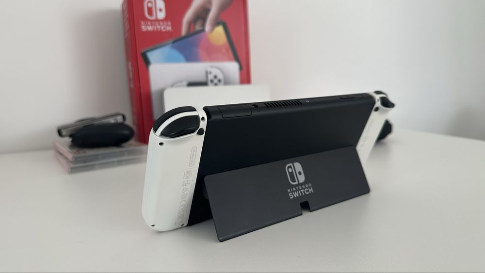 Nintendo Switch OLED