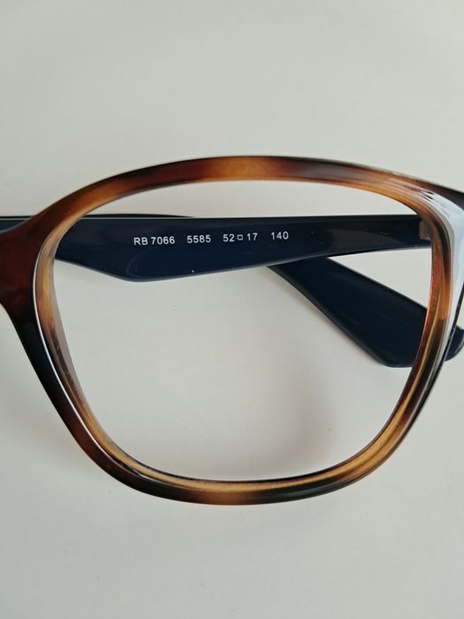 Oprawki korekcyjne damskie marki Ray Ban