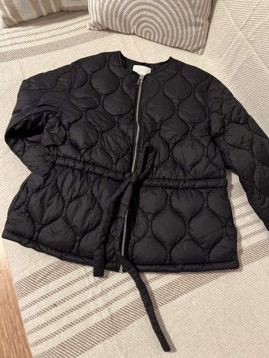 Стьобана куртка H&M чорна XS,S ,M,L