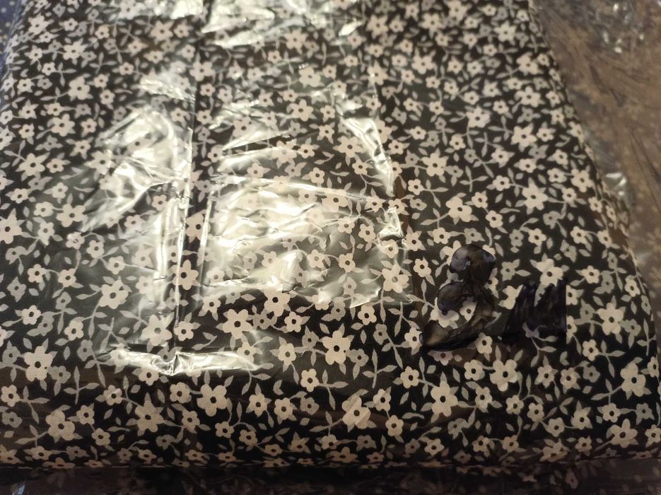 Продам отрезы ткани.