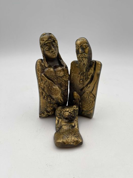 Presépio modernista em bronze