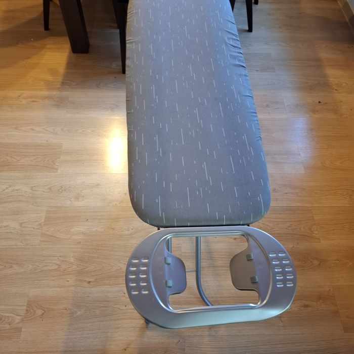 Nowa deska do prasowania.