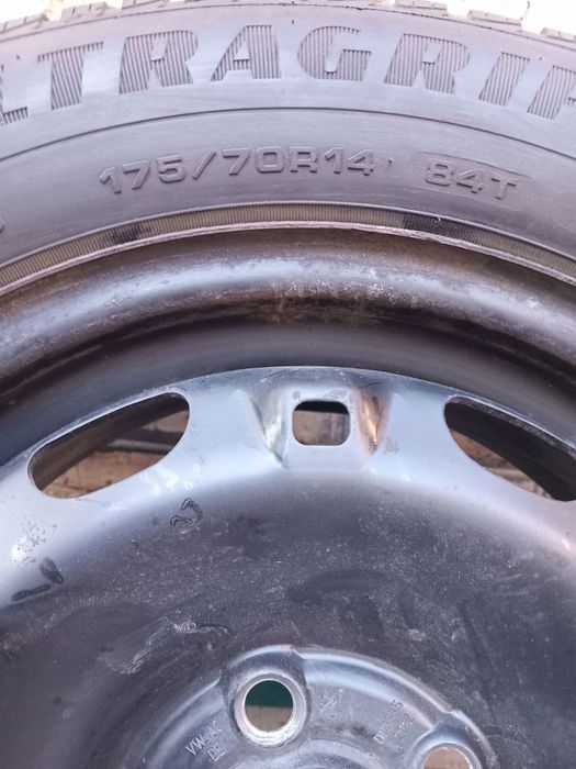 Продам колеса в сборе/шины,диски,колпаки/