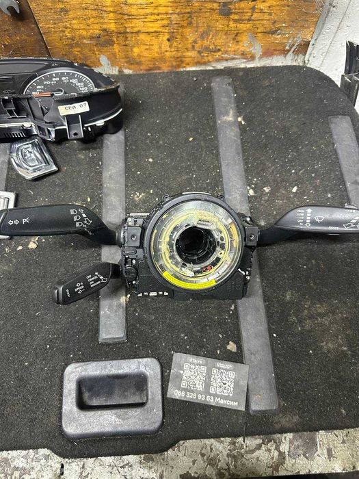 блок подрулевых переключателей Audi Q5 8RB