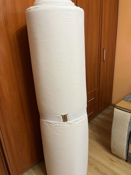 Materac nawierzchniowy  PUR Rozmiar: 140x200  Wysokość: 4-5 cm