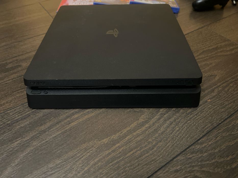 Ps 4 slim 500gb та 3 гри