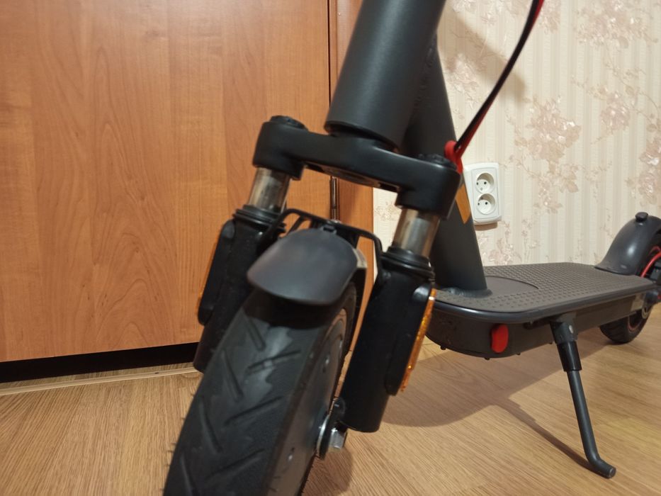 Електросамокат kuggo m365 pro max 4 в ідеальному стані