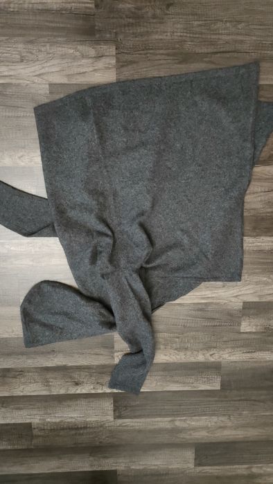świetny sweterek - narzuta z kapturem JAKE'S 100 % kaszmir