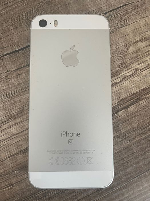 iPhone SE (1st gen)
