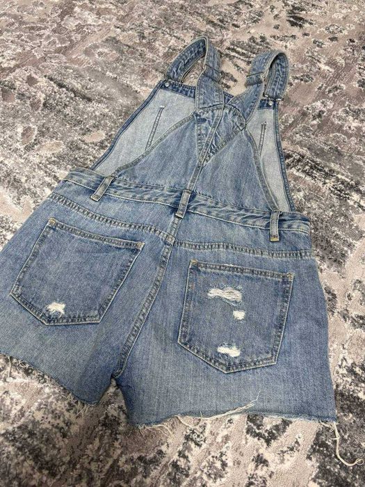 Джинсовий комбінезон у чудовому стані