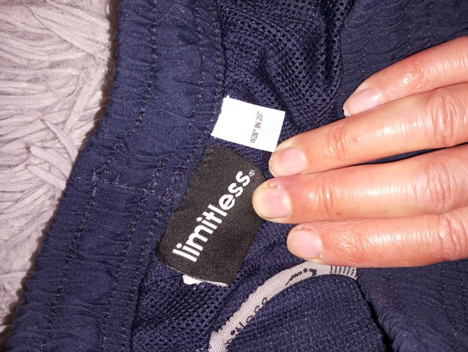 Spodnie  firmy limitless