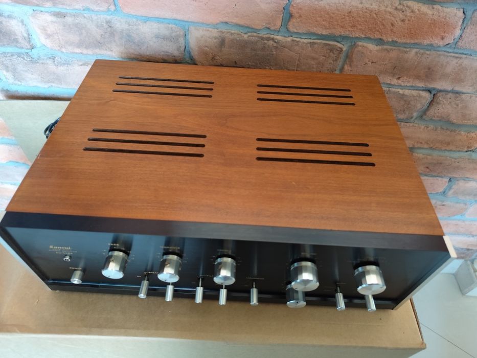 Wzmacniacz Sansui AU-555A