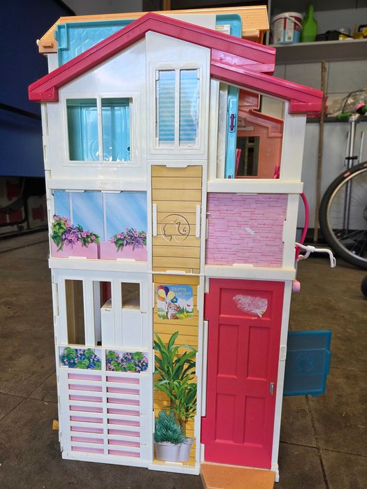 Domek dla Barbie plus akcesoria
