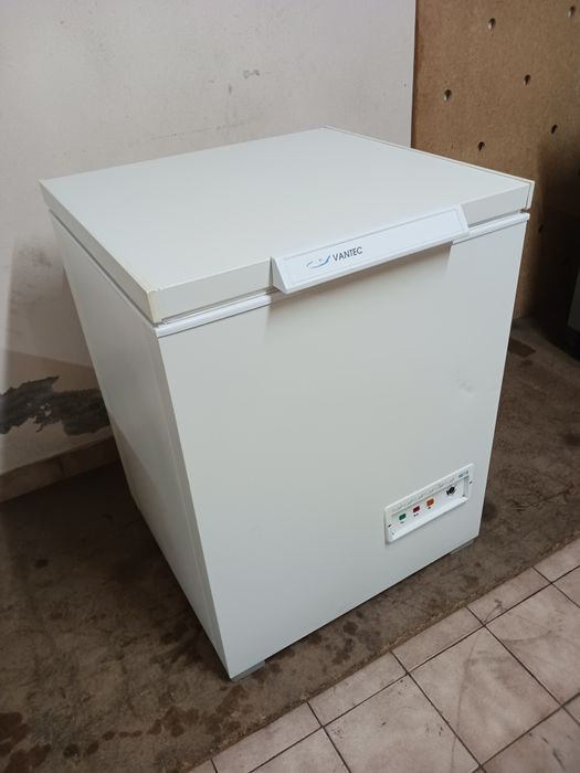 Arca congeladora 145 litros em perfeito funcionamento possibilidade de