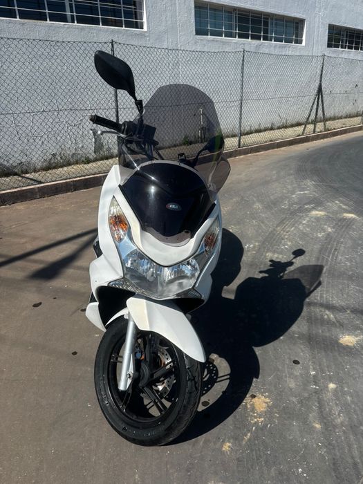 Honda PCX 2011 €1,300