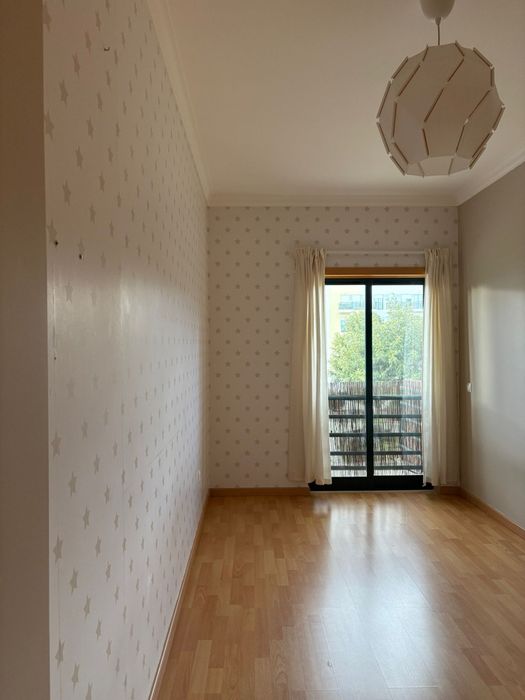 Apartamento T2 no 1°andar com elevador