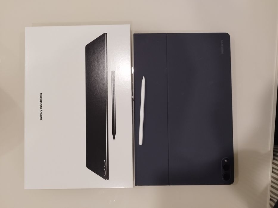 Samsung Galaxy Tab S11 Ultra 14” 256GB Wi-Fi + S Pen + Capa Teclado