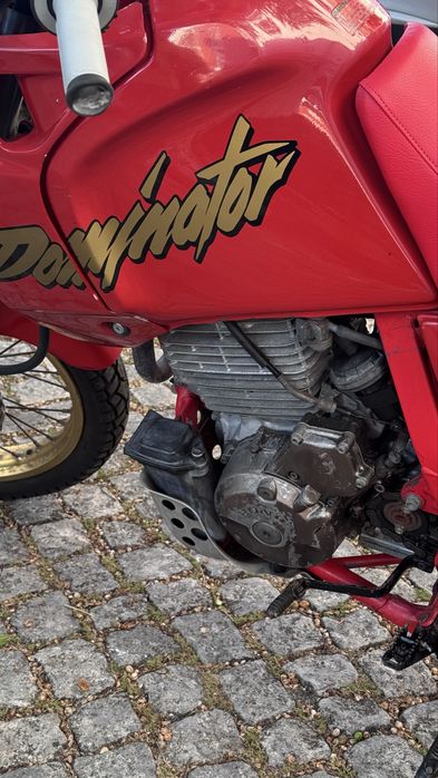 Honda Dominator 650