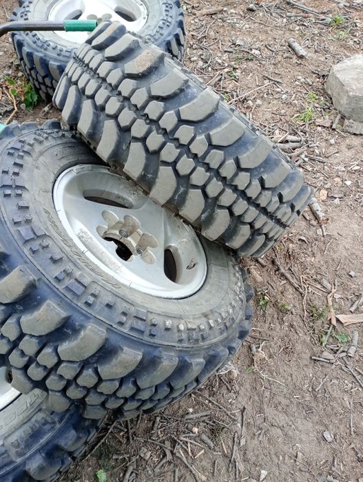 Koła 265 x70 x16 opony terenowe  stan jak nowe