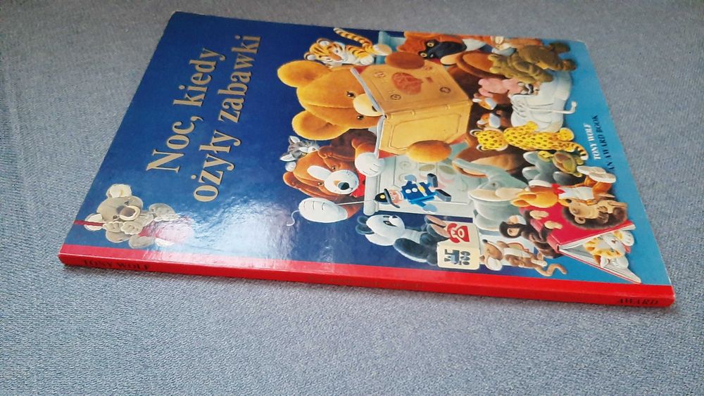 Noc, kiedy ożyły zabawki il. Tony Wolf duży format tekturowe strony