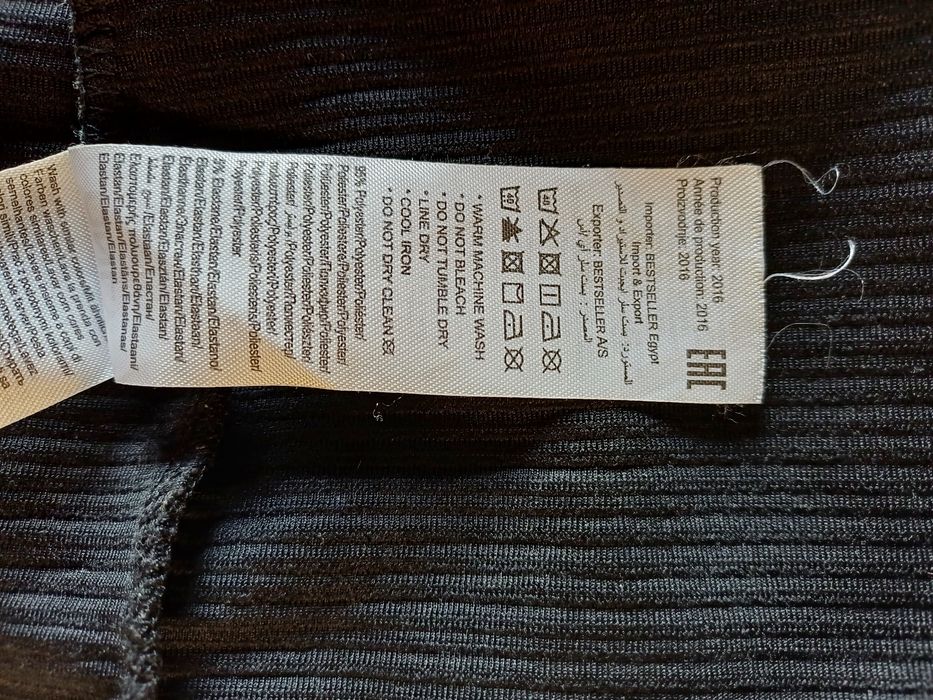 Wdzianko narzutka  czarna