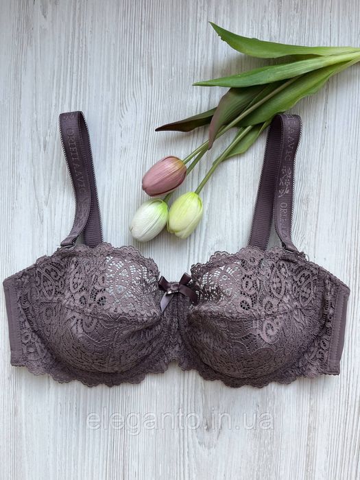 Вишуканий бюстгальтер фірми Orietta Avec р.95С.

Чашка