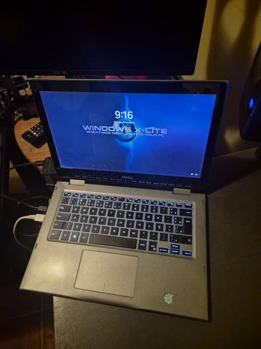 Portátil Dell 24 RAM Touch