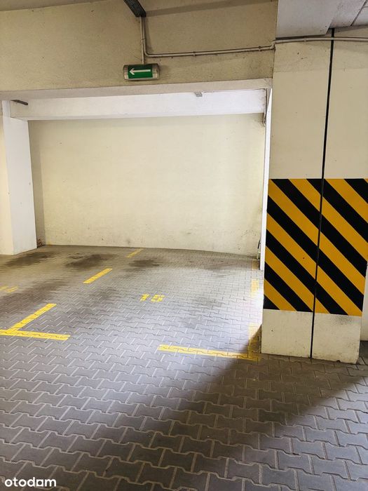 BEZPOŚREDNIO, ciche w ścisłym centrum , z miejscem postojowym w garażu
