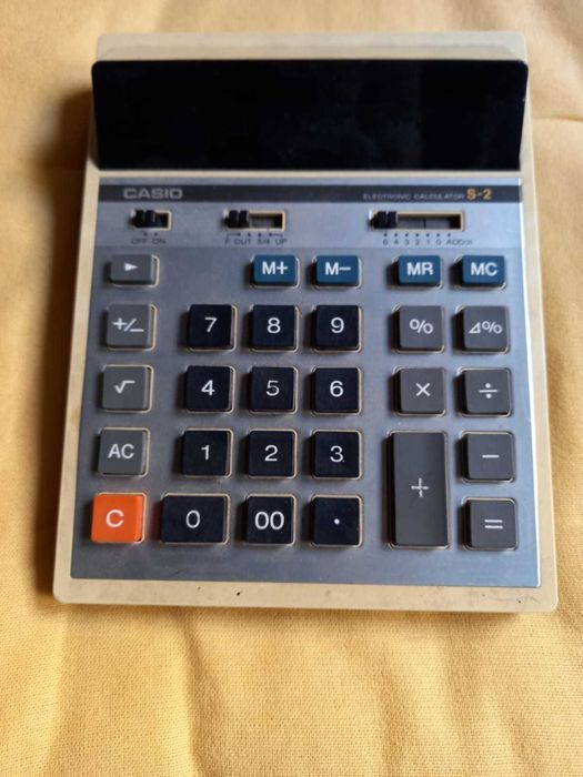 Máquinas registadoras/ calculadora antigas