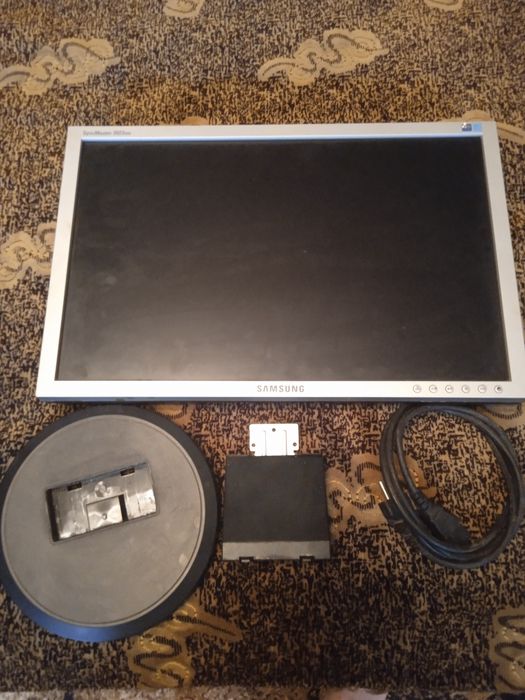 Продам монитор Samsung 2023