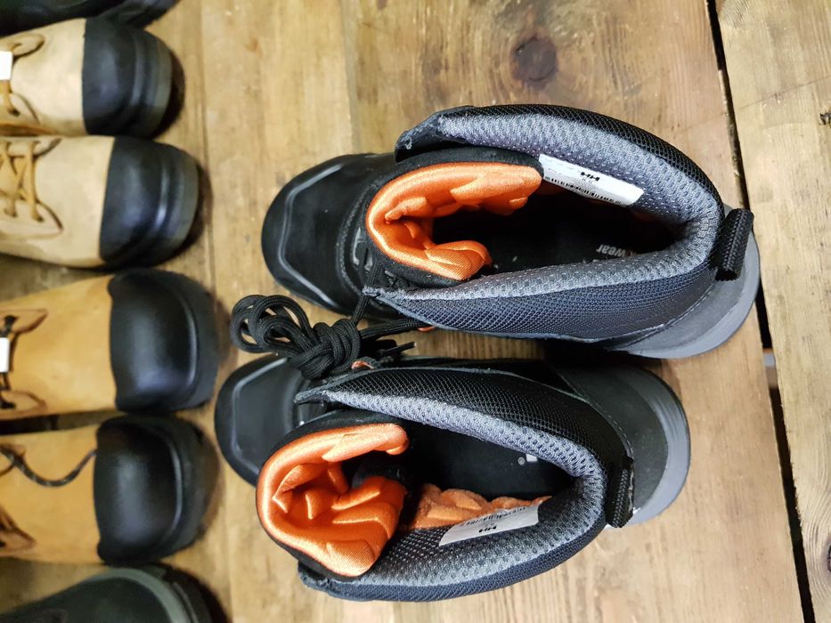 Buty robocze HELLY HANSEN rozm 41,5 wkł 27 cm S3