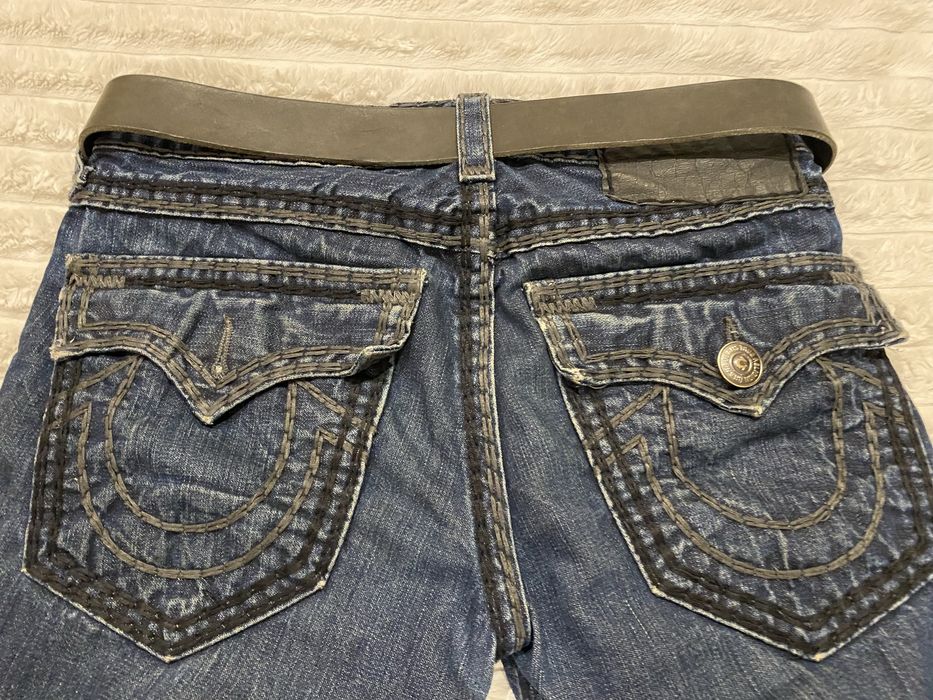 Джинсы True Religion