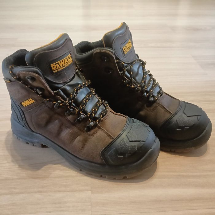 Sprzedam buty robocze firmy Dewalt