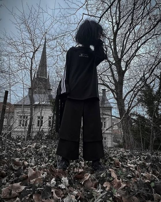 Штани 'Rylakate' від refractionxstore