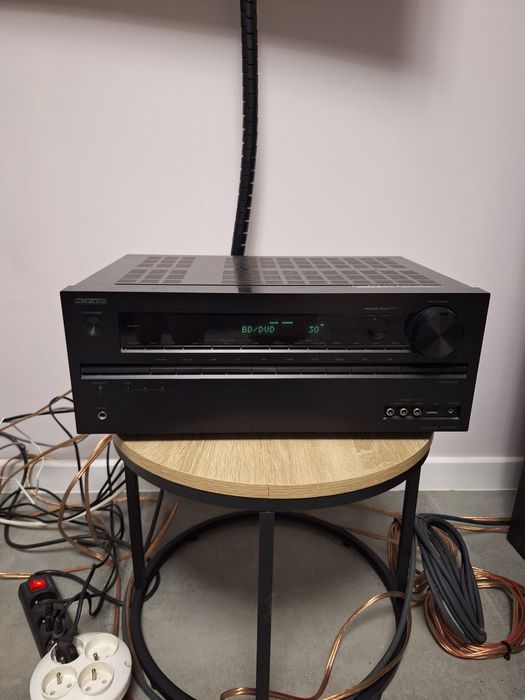 ONKYO TX-NR626 ブラック Onkyo TX-NR 626 (TX-NR626) Sieciowy amplituner kina domowego
