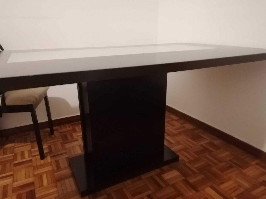 Venda mensa de sala e cadeiras