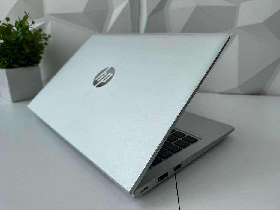 Уцінка! HP ProBook 440 G8/i5-1135G7/8GB DDR4/256GB M2/14" IPS/Гарантія