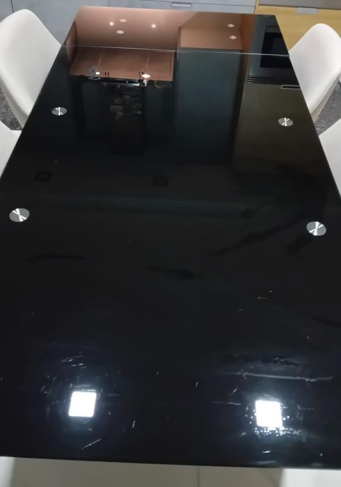 Mesa Extensível e Moderna