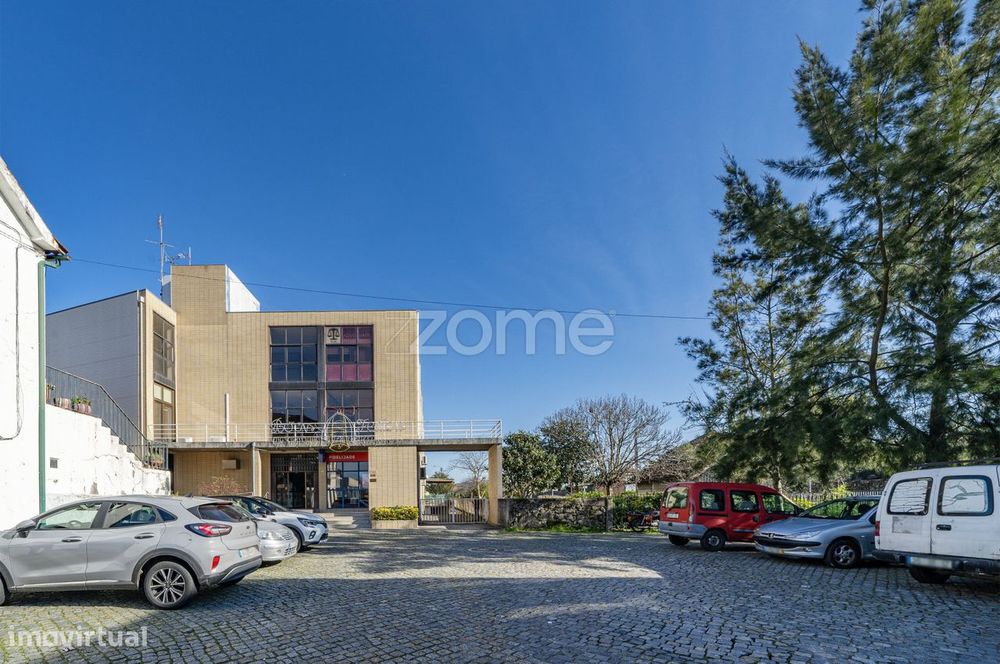 Comércio, oportunidade de investimento no Centro Comercial Barrosel...