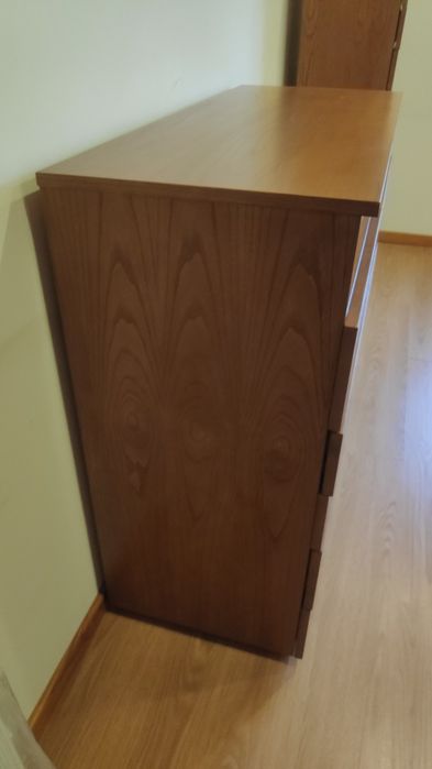 Cómoda Madeira Cerejeira