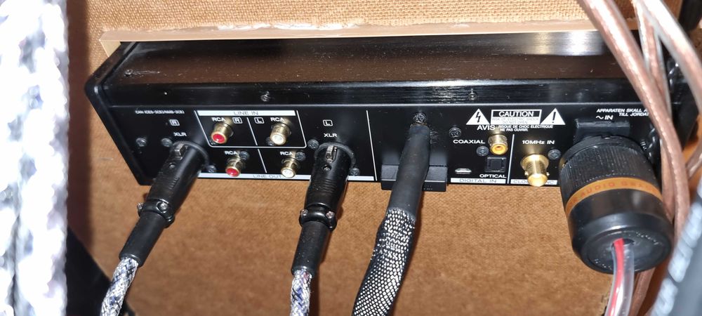 TEAC UD-505 ЦАП с усилителем для наушников, пред. АК4497