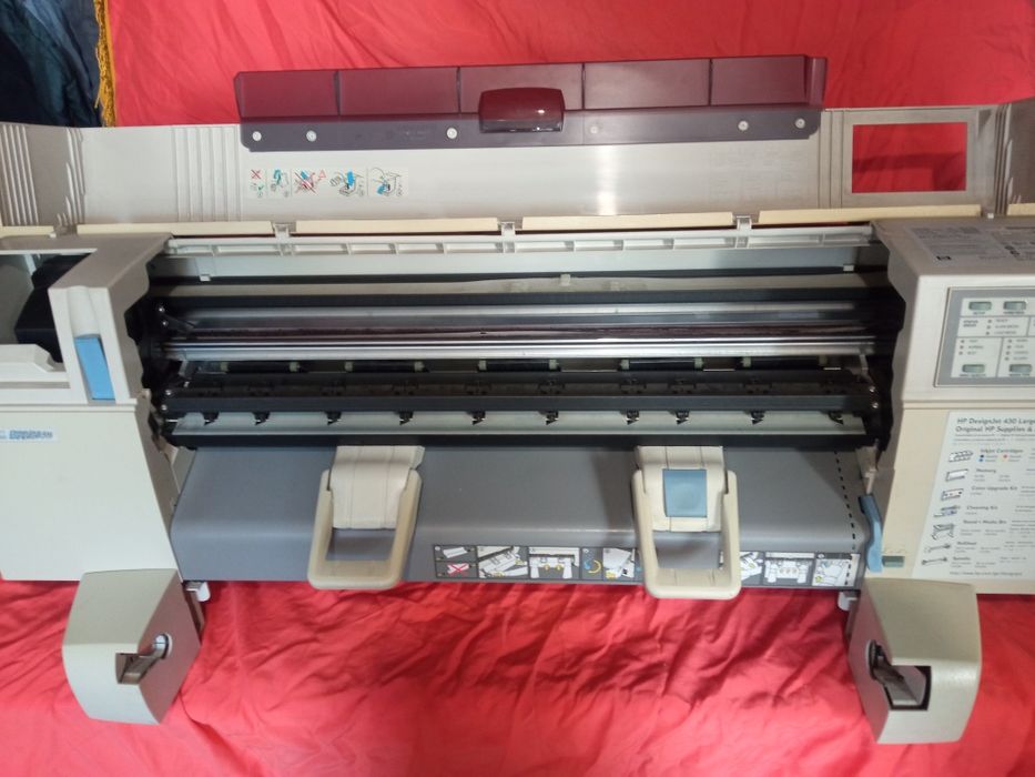 Широкоформатный HP Designjet 430