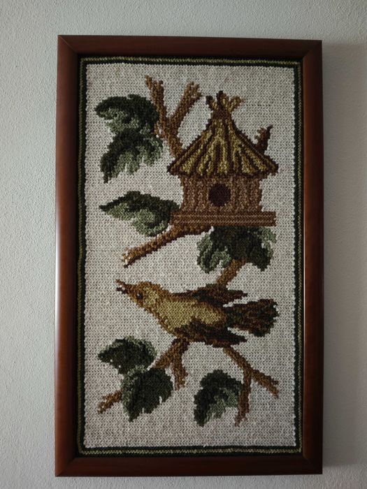 Quadro em arraiolos 79x49 feito à mão