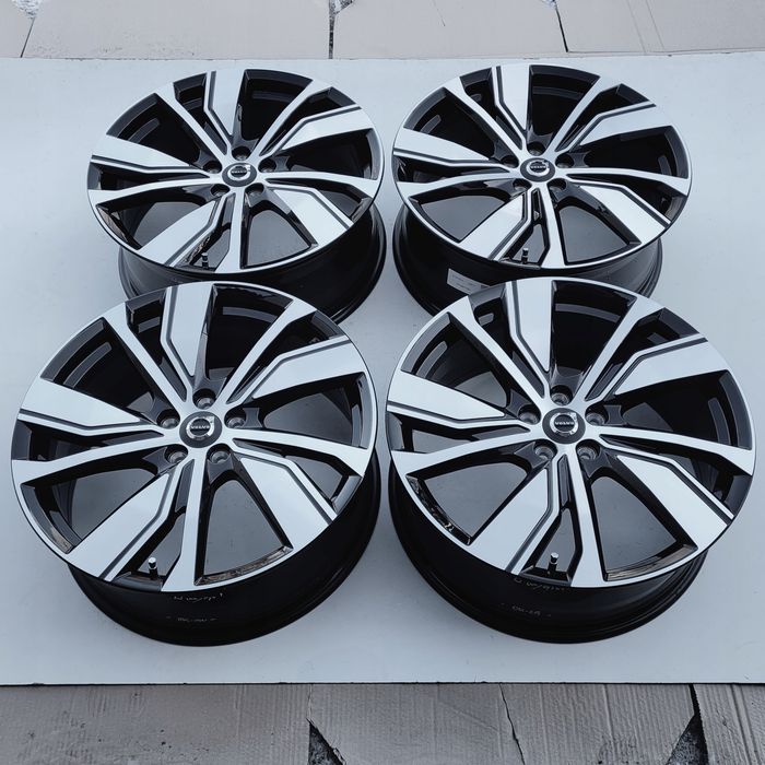 nowe felgi volvo xc90 xc60 xc40 c40 s90 v90 s60 v60 v40 s40 20 oe oryginał