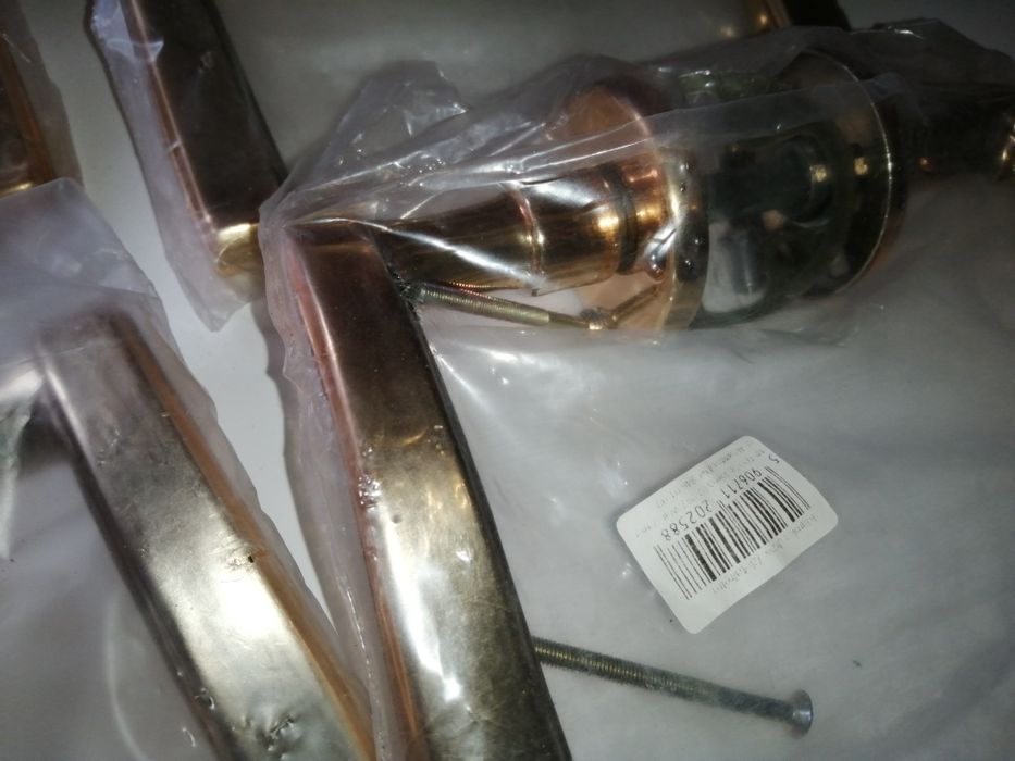 Klamka drzwiowa wewnętrzna złota