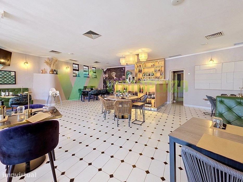 Restaurante à venda na Urbanização Monte Carvoeiro